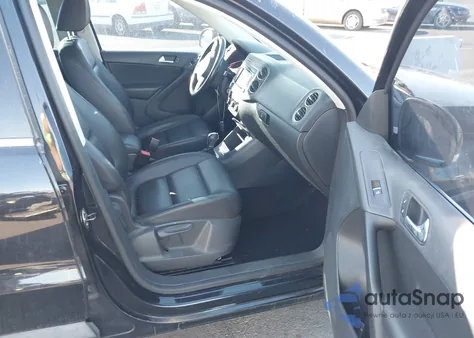 2011 Volkswagen Tiguan Se z USA, uszkodzony, nr VIN WVGAV7AX3BW528783